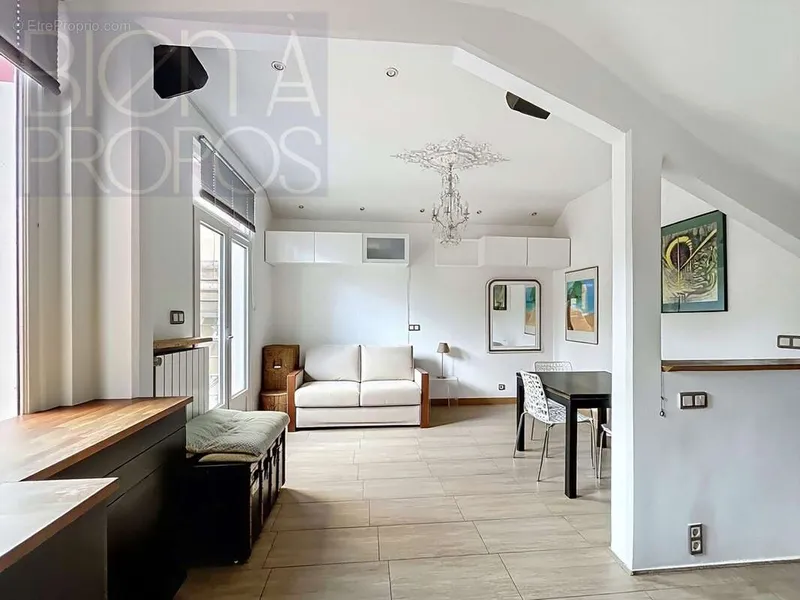 Photo Maison à Courbevoie au prix de 732 000€