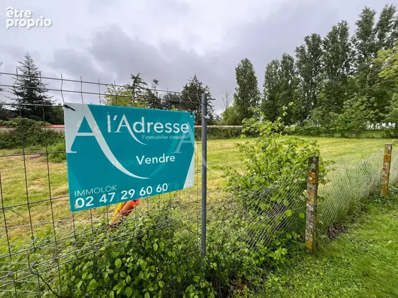 Photo Terrain à Neuille-Pont-Pierre au prix de 99 000€