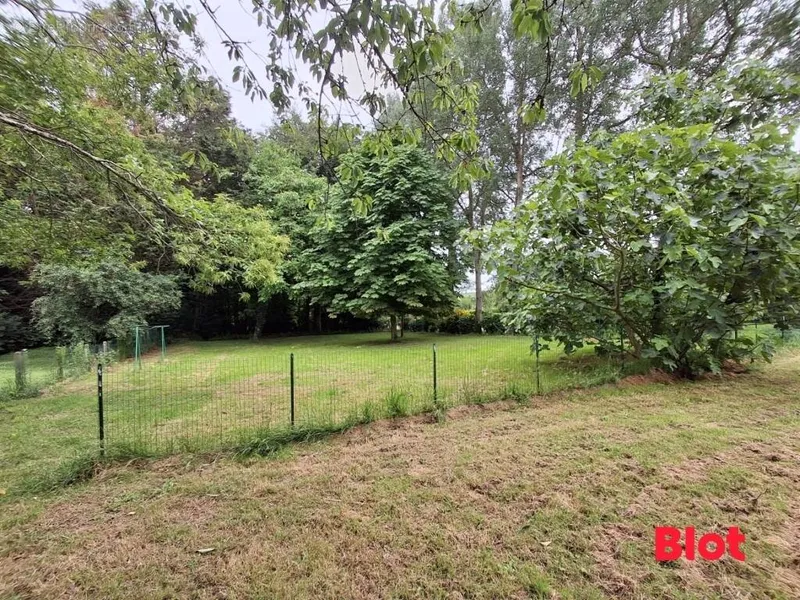 Photo Terrain à Plouer-Sur-Rance au prix de 159 900€