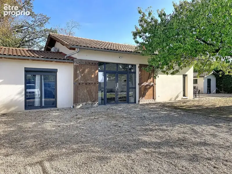 Photo Maison à Montmerle-Sur-Saone au prix de 369 000€
