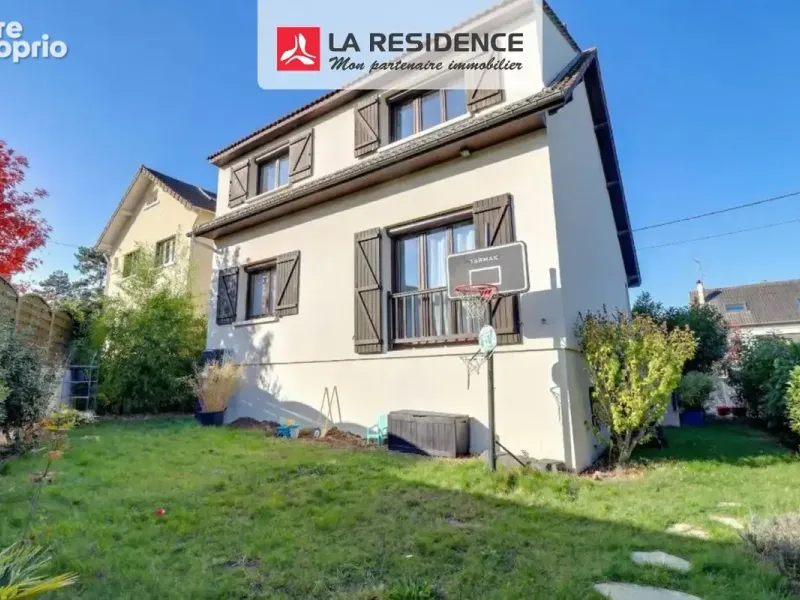 Photo Maison à Verneuil-Sur-Seine au prix de 440 000€