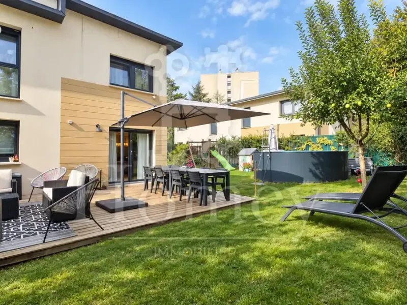 Photo Maison à Gaillard au prix de 439 700€