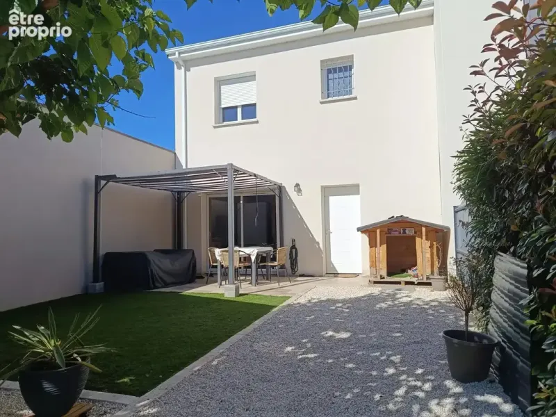 Photo Maison à Montelimar au prix de 228 000€