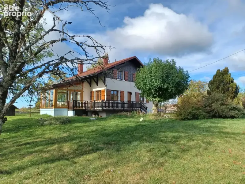 Photo Maison à La Pesse au prix de 287 000€