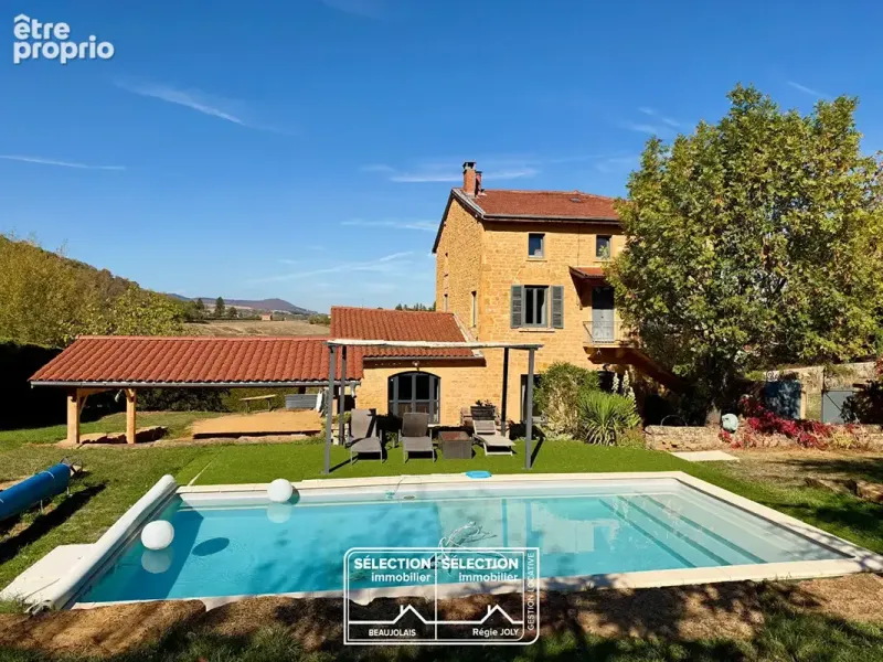 Photo Maison à Ville-Sur-Jarnioux au prix de 799 000€
