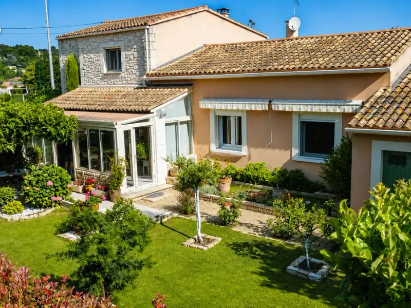 Photo Maison à Sauveterre au prix de 469 000€