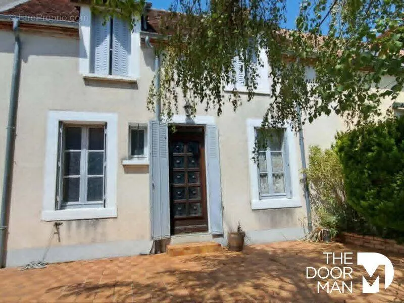 Photo Maison à Lunery au prix de 79 965€