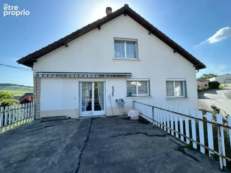 Photo Maison à Festigny au prix de 210 000€