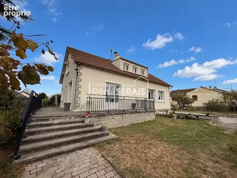 Photo Maison à Arconnay au prix de 237 800€