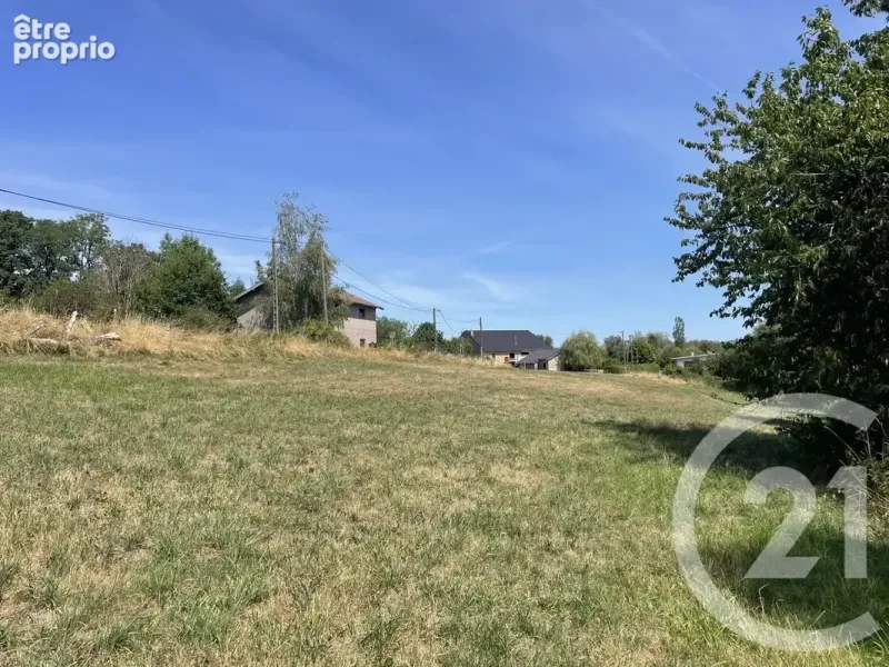 Photo Terrain à Hadol au prix de 51 300€