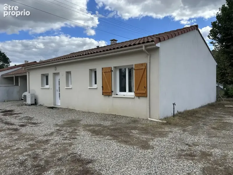 Photo Maison à Vianne au prix de 160 000€