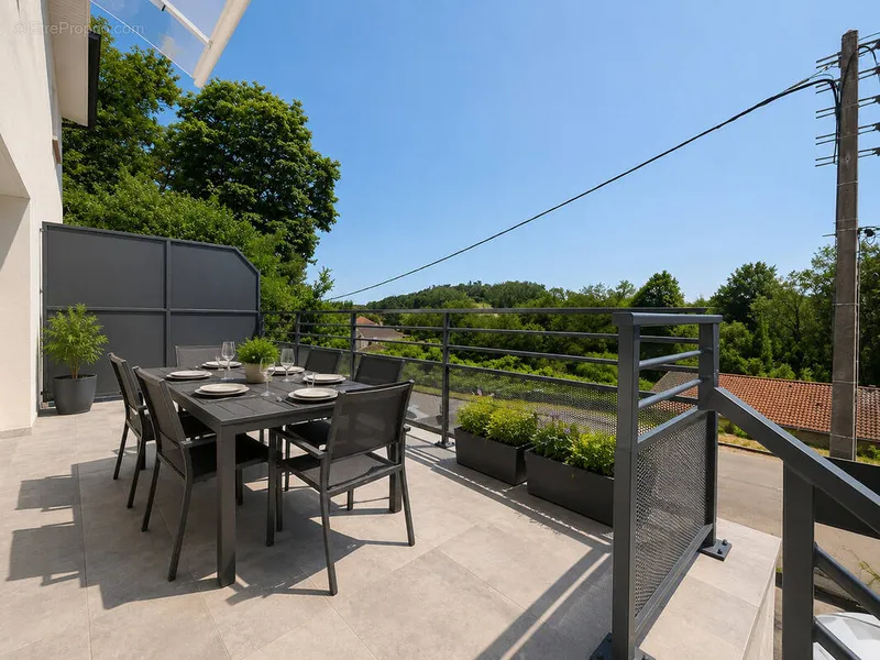 Photo Maison à Chanas au prix de 235 000€