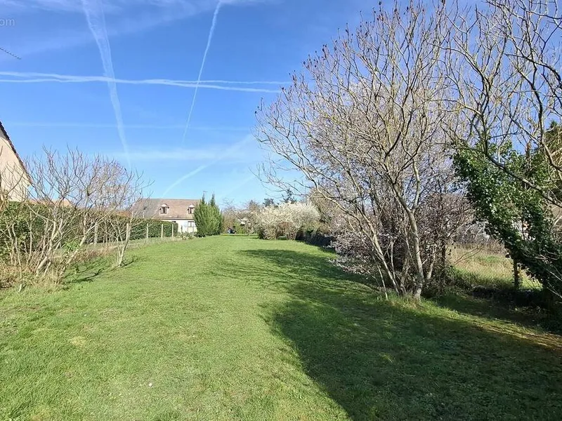 Photo Terrain à Limetz-Villez au prix de 110 000€