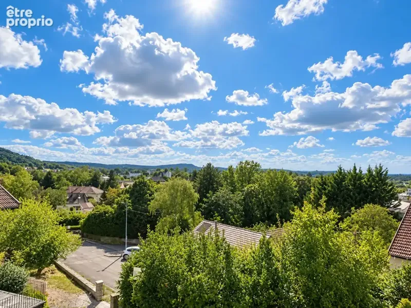 Photo Maison à Poligny au prix de 399 000€