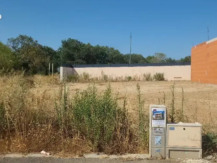 Photo Terrain à Magalas au prix de 75 000€