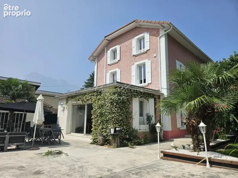 Photo Maison à Villard-Bonnot au prix de 540 000€