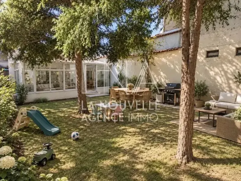 Photo Appartement à Les Lilas au prix de 465 900€