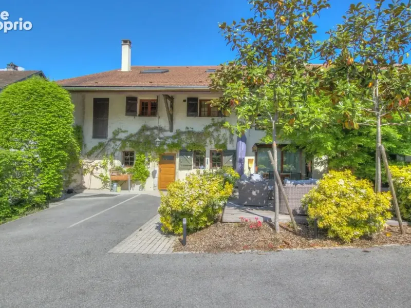 Photo Maison à Prevessin-Moens au prix de 895 000€