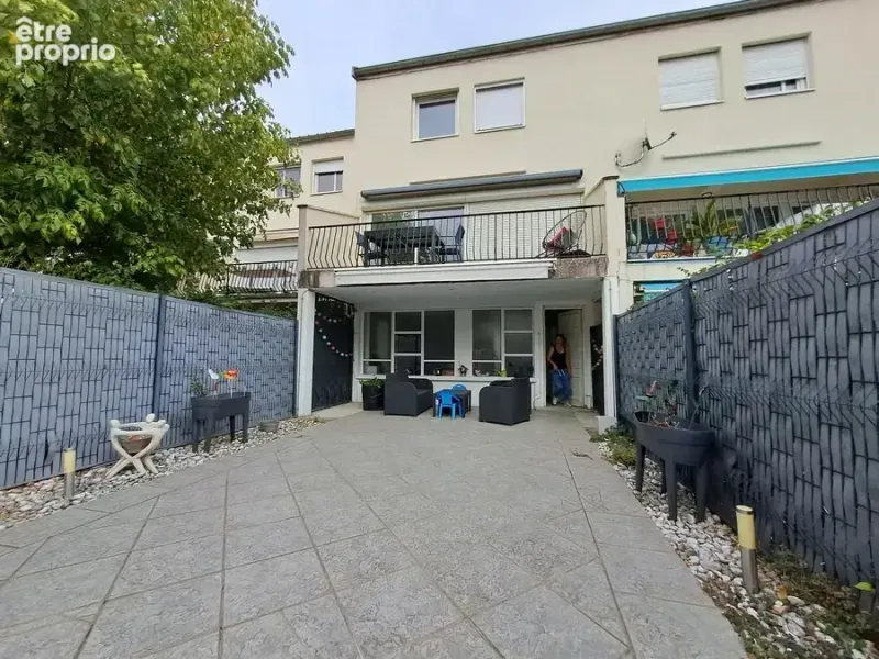 Vienne maison à vendre sur 2 niveaux
