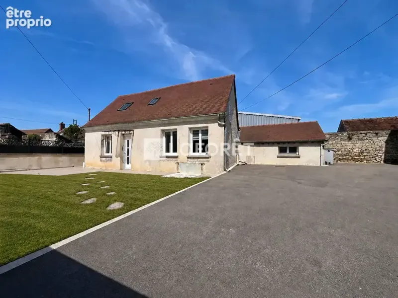 Photo Maison à Cires-Les-Mello au prix de 220 000€