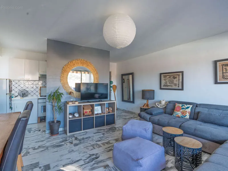 Photo Appartement à Saint-Mandrier-Sur-Mer au prix de 204 000€