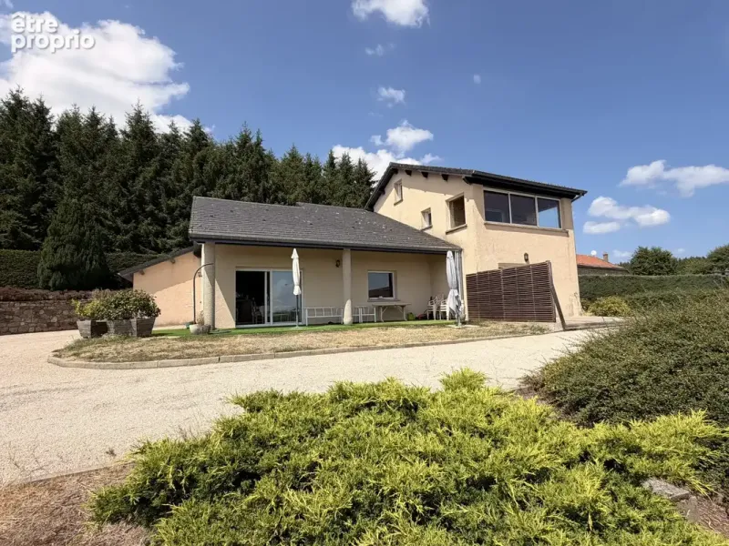 Photo Maison à Devesset au prix de 375 000€