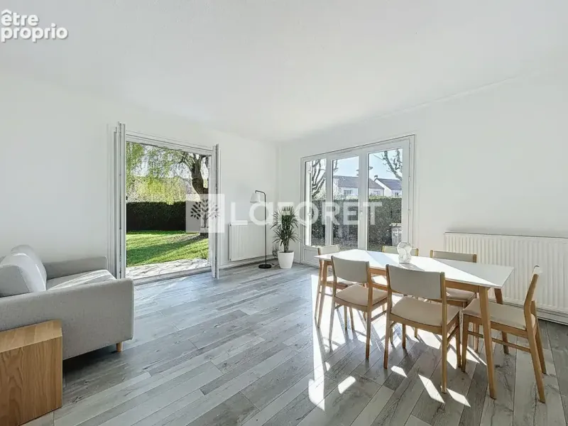 Photo Maison à Maurepas au prix de 299 000€