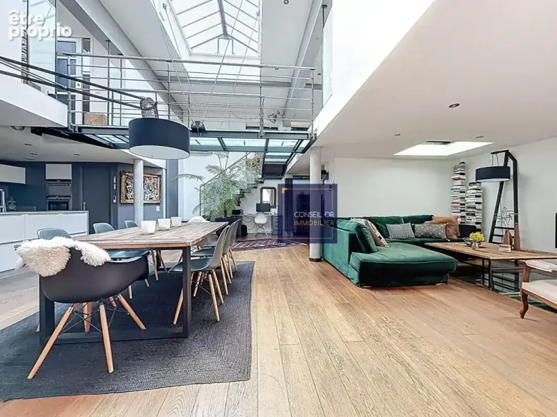 Photo Appartement à Oullins au prix de 750 000€