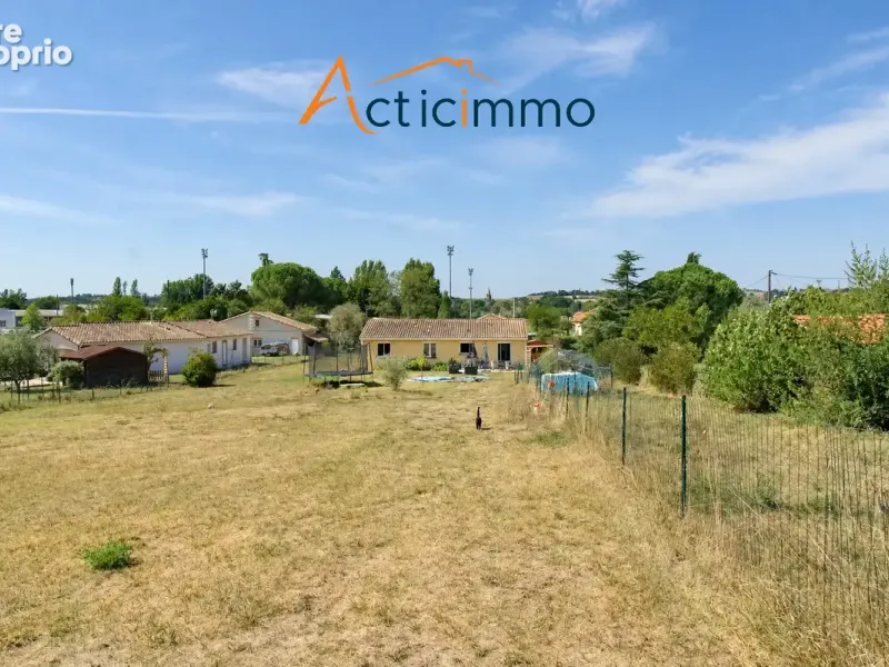Photo Terrain à Saint-Sulpice-Sur-Leze au prix de 55 000€