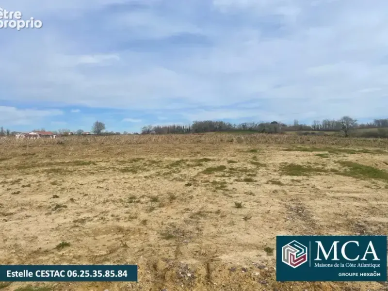 Photo Terrain à Arancou au prix de 49 000€