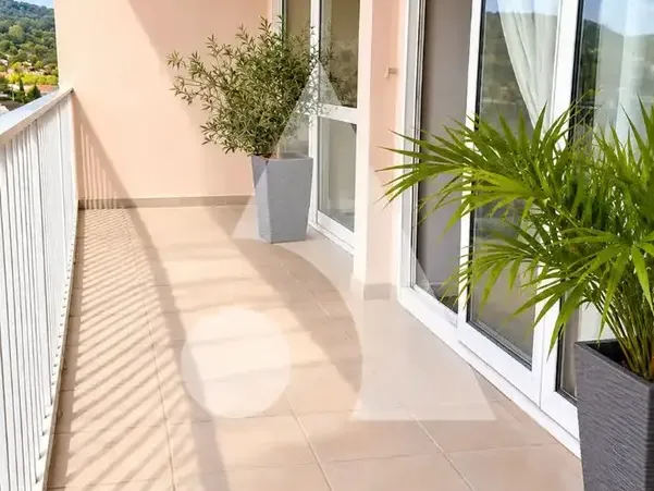 Photo Appartement à Saint-Maurice-De-Beynost au prix de 210 000€