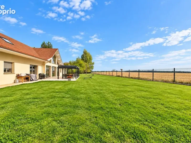Photo Maison à Saint-Remy-L'honore au prix de 1 155 000€