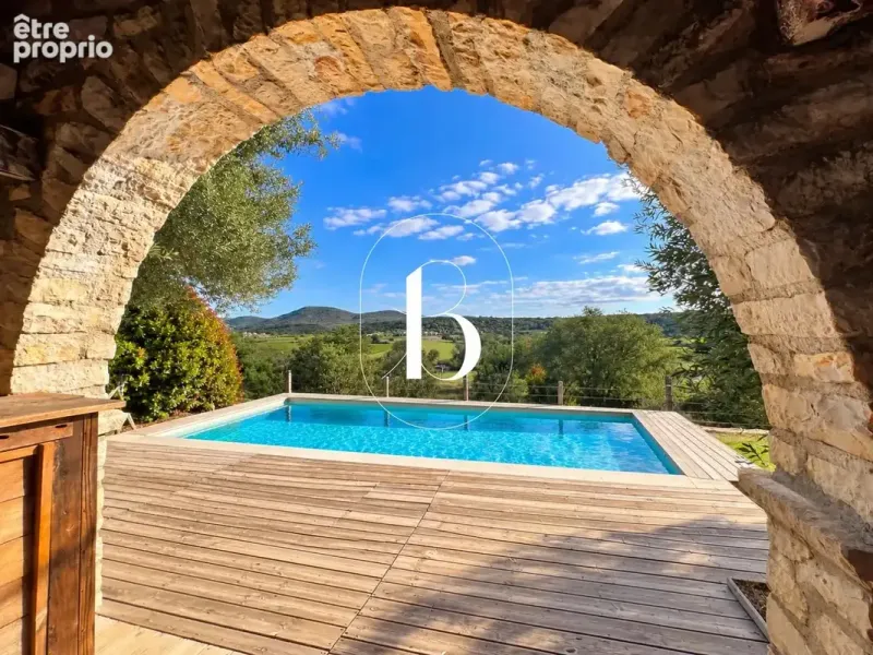 Photo Maison à Barjac au prix de 490 000€