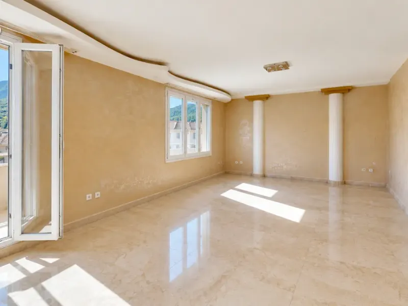 Photo Appartement à Fontaine au prix de 127 000€