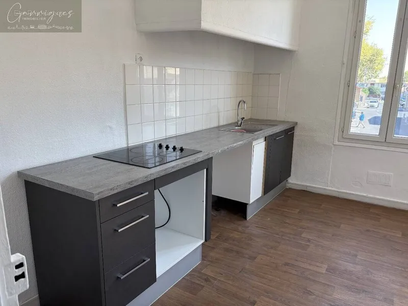 Photo Maison à Milhaud au prix de 219 000€