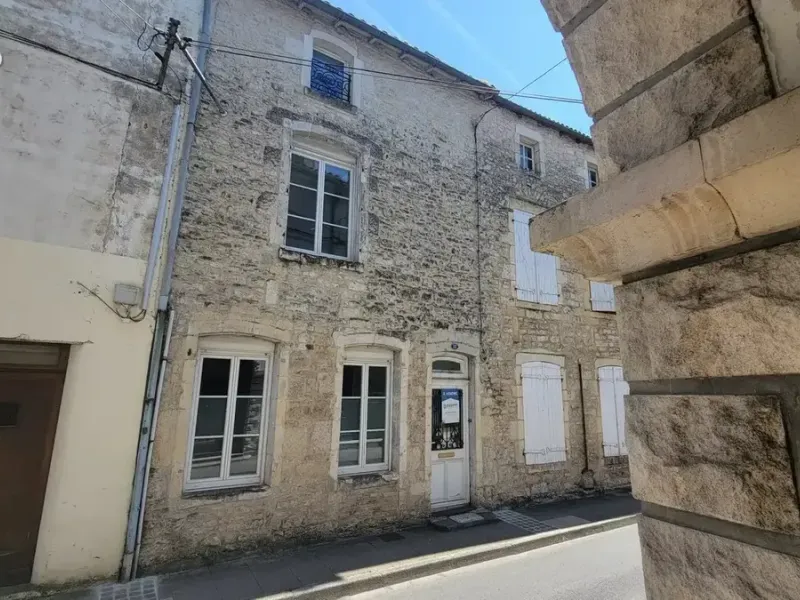Photo Maison à Ruffec au prix de 140 610€