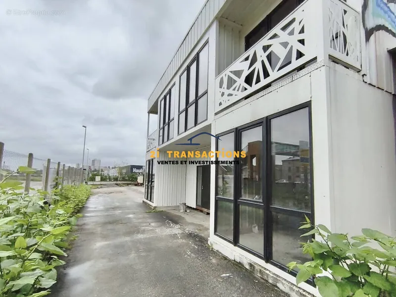 Photo Commerce à Lorette au prix de 559 000€