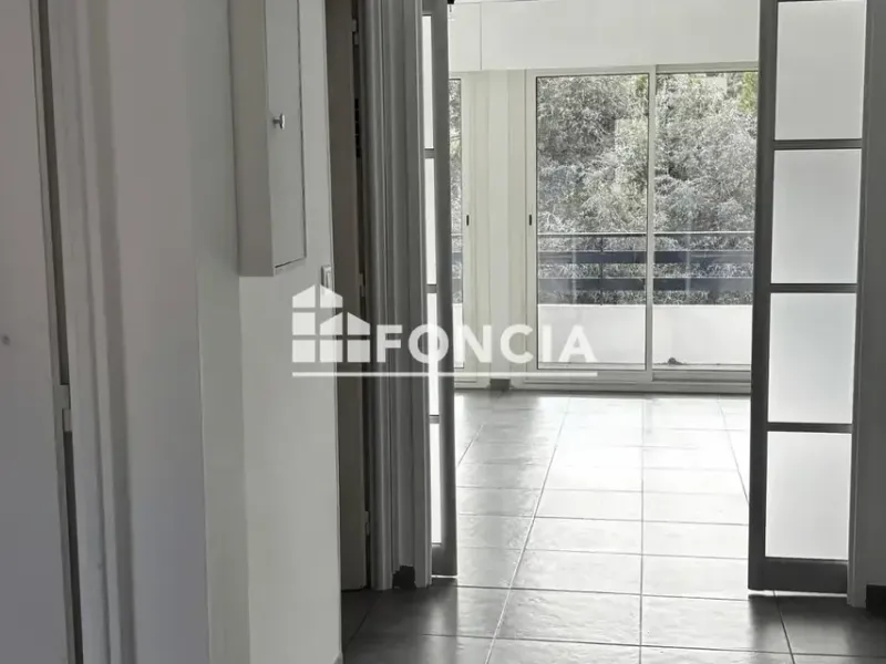 Photo Appartement à Cavalaire-Sur-Mer au prix de 255 000€