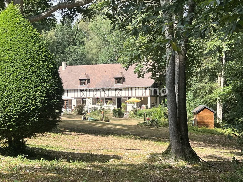 Photo Maison à Saint-Cyr-De-Salerne au prix de 278 250€