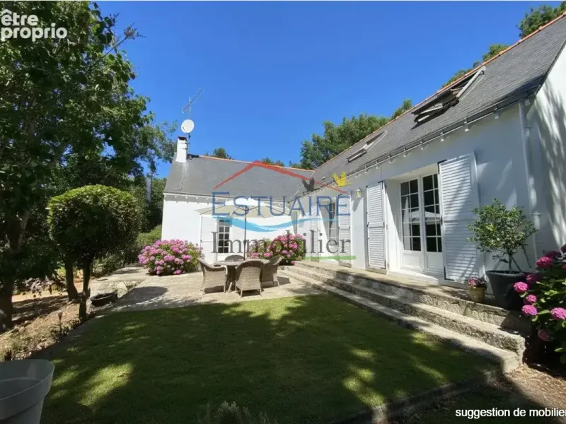 Photo Maison à Saint-Etienne-De-Montluc au prix de 376 200€