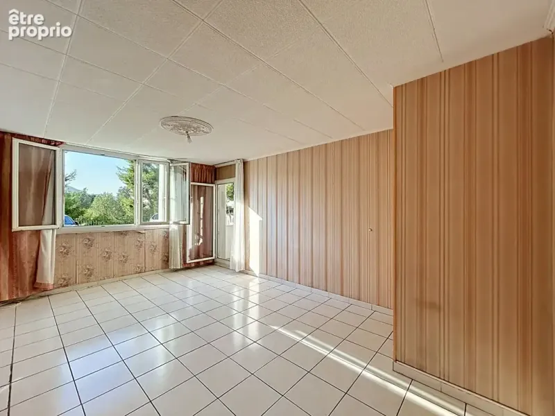 Photo Appartement à Marseille-11e au prix de 155 000€