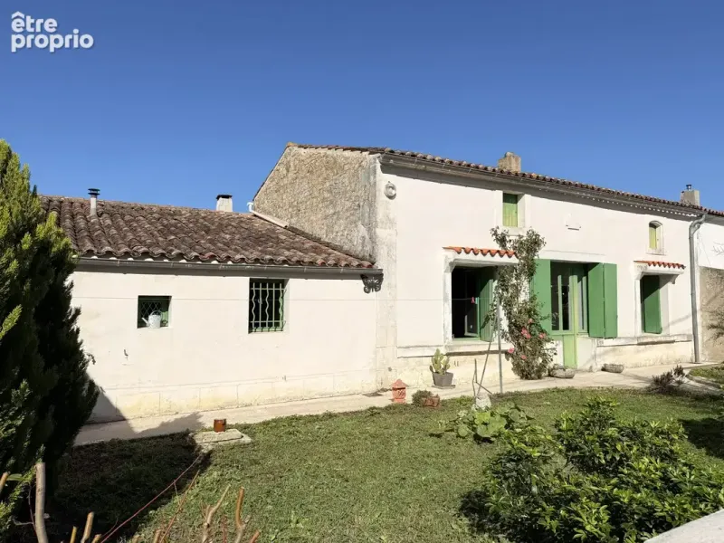 Photo Maison à Gemozac au prix de 116 750€