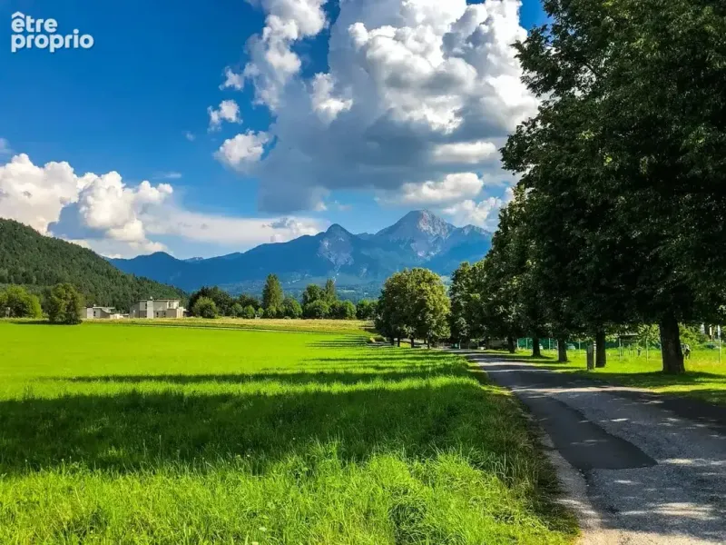 Photo Terrain à Morestel au prix de 90 000€