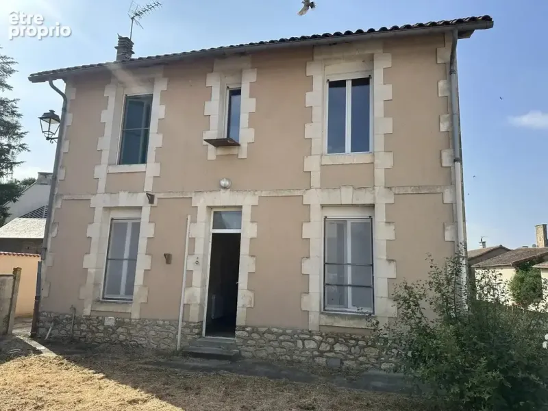 Photo Maison à Saint-Secondin au prix de 75 500€