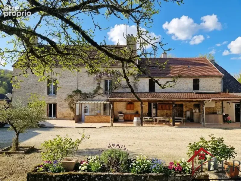 Photo Maison à Praslay au prix de 178 000€
