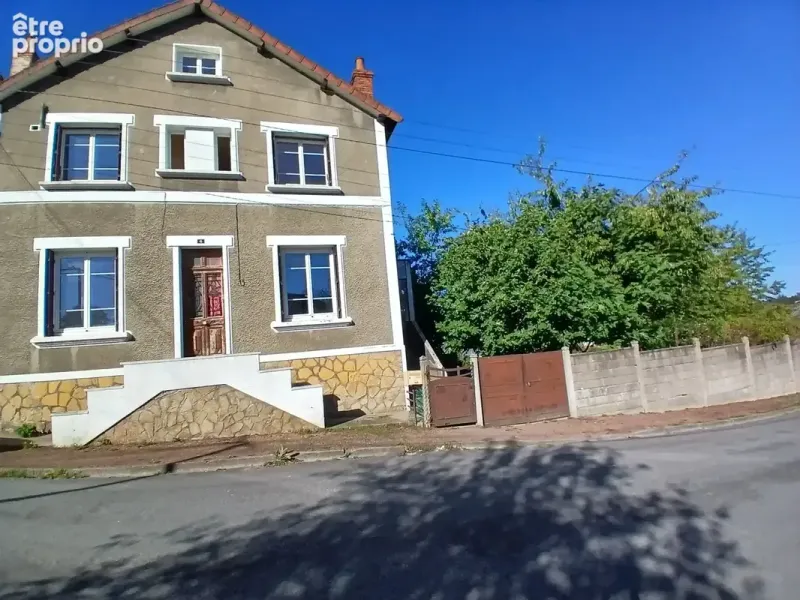 Photo Maison à La Machine au prix de 58 000€