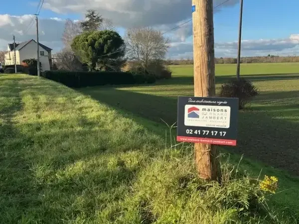 Photo Terrain à Saint-Germain-Sur-Moine au prix de 89 500€