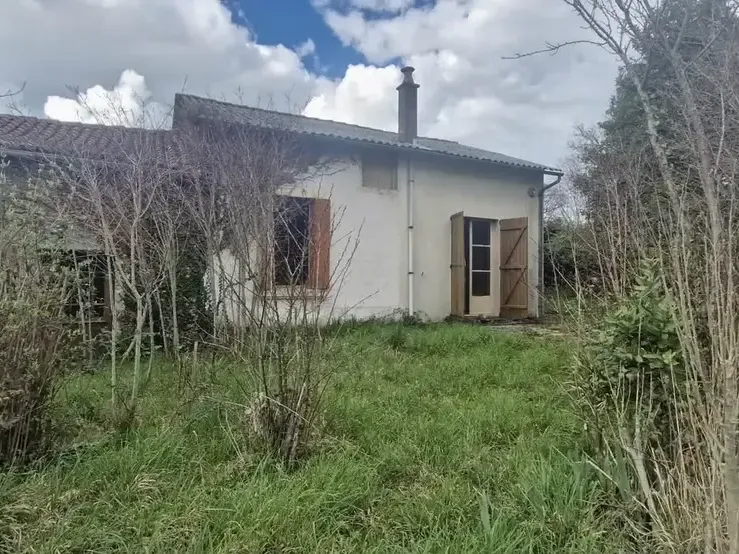 Photo Maison à Abzac au prix de 23 000€
