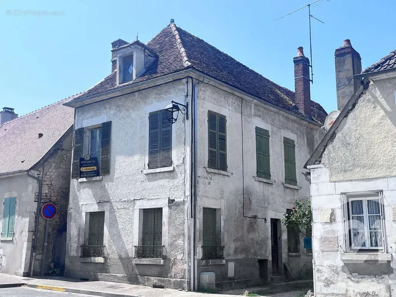 Photo Maison à Coulanges-Sur-Yonne au prix de 39 900€