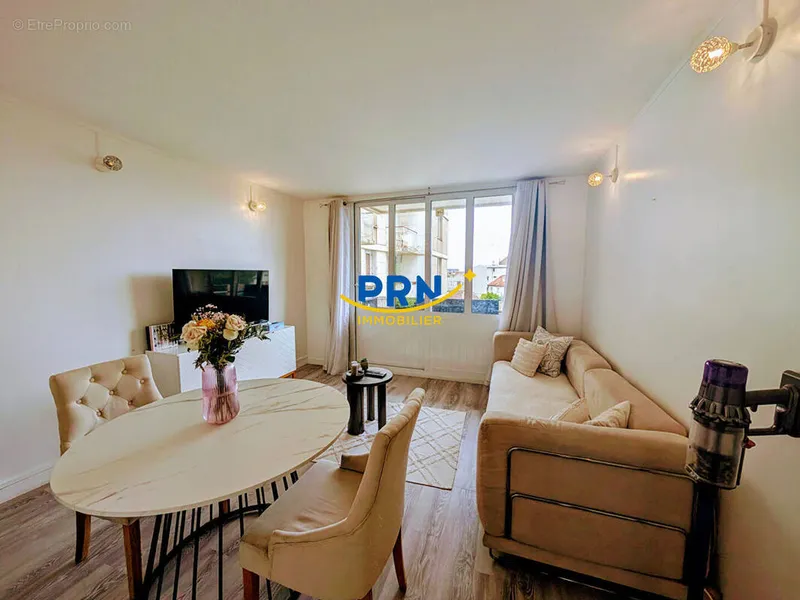 Photo Appartement à Vitry-Sur-Seine au prix de 250 000€